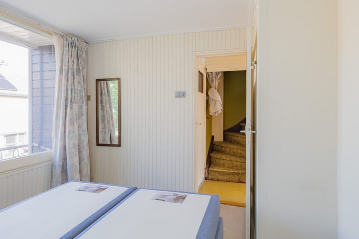 Photo 12 of Staringstraat 28