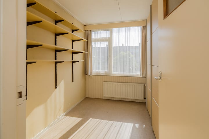 Photo 16 of Staringstraat 28