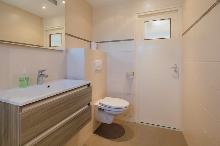 Photo 18 of Staringstraat 28