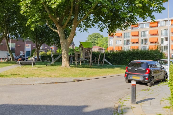 Photo 28 of Staringstraat 28