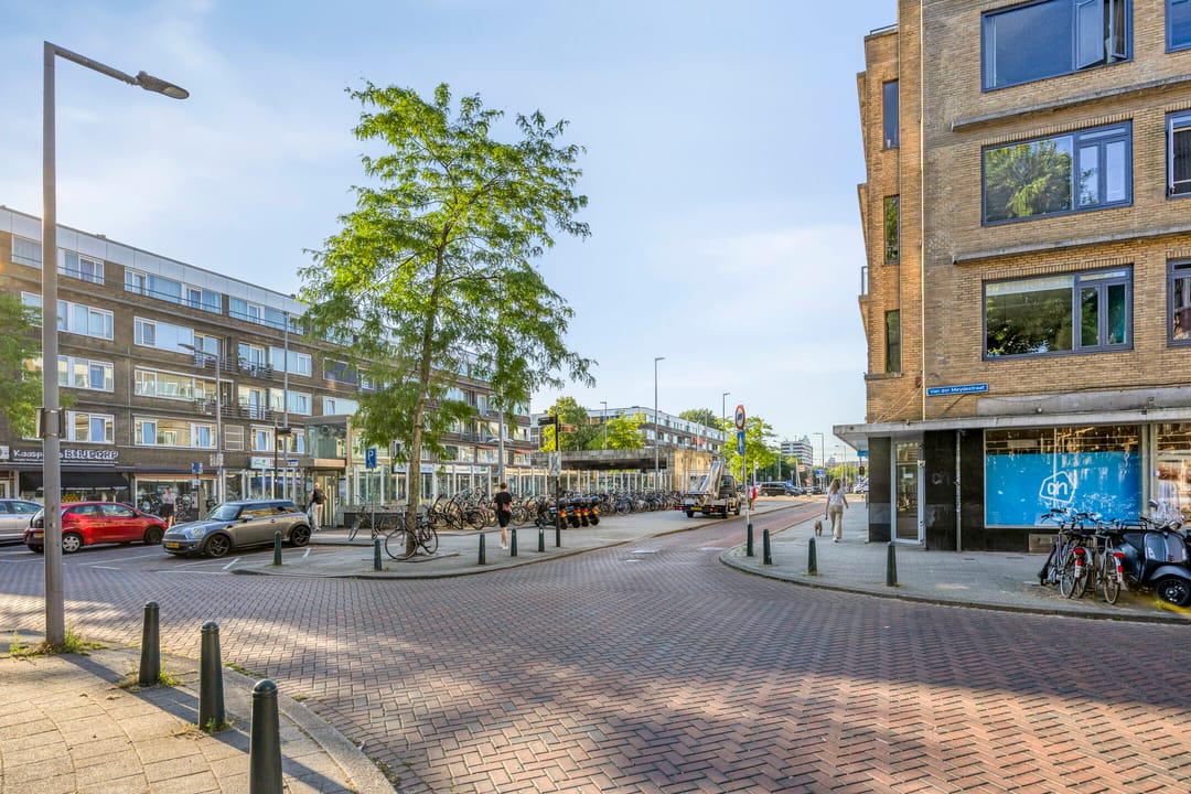 Foto 38 van Vroesenlaan 47-C