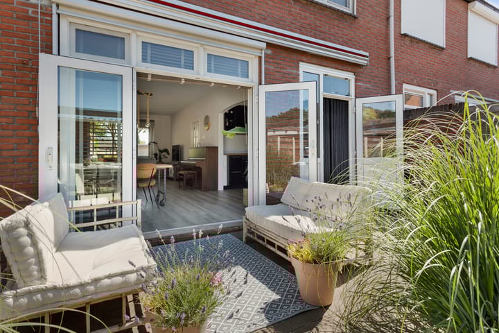 Foto 11 van van Bronkhorststraat 39