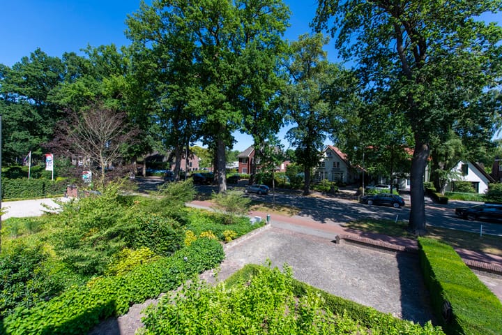 Photo 7 of Bredaseweg 408