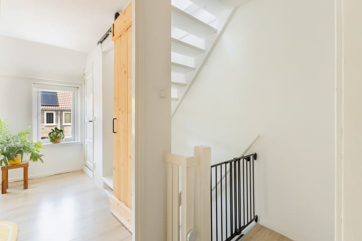 Foto 44 van Maria van Henegouwenstraat 10