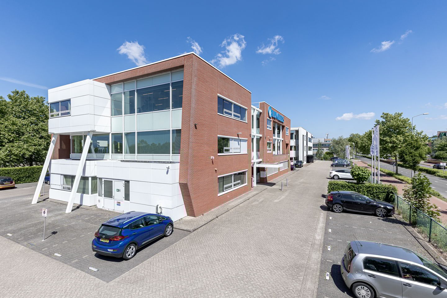 View photo 3 of Beemdstraat 44