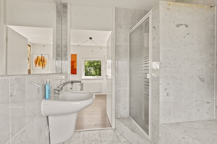 Photo 40 of Aziëring 14