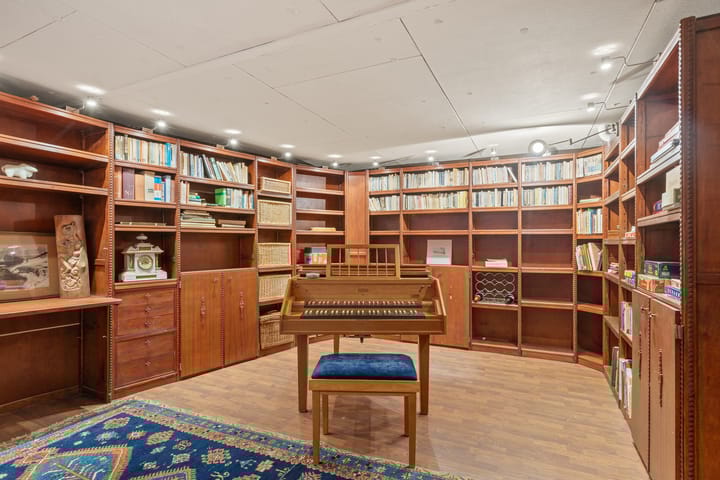 Photo 44 of Aziëring 14