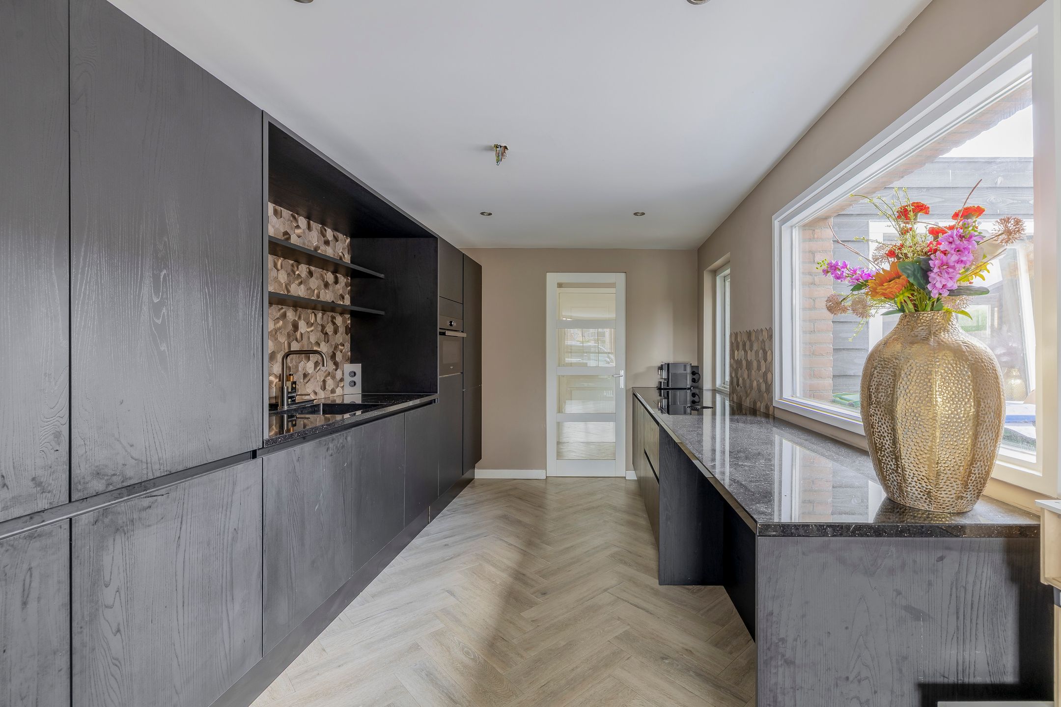 Foto 12 van Marktstraat 64