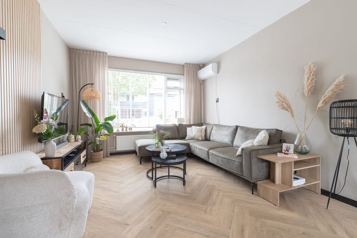 Photo 6 of Hortensiastraat 20