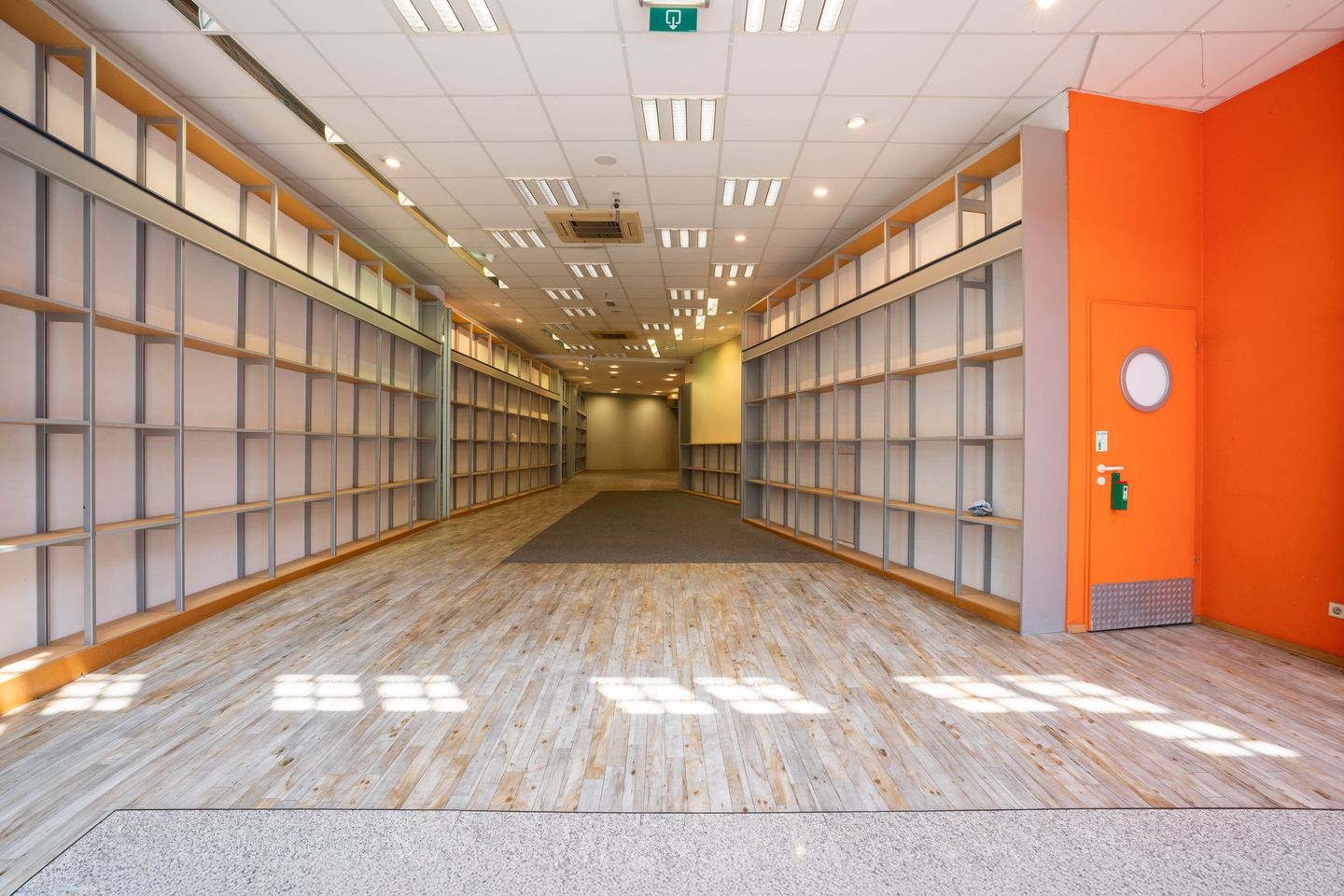 Bekijk foto 3 van Limbrichterstraat 23