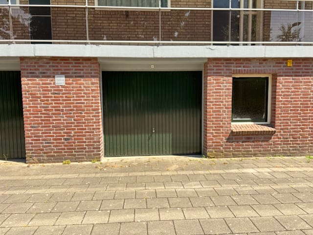 Foto 2 van Amberlaan 80-06