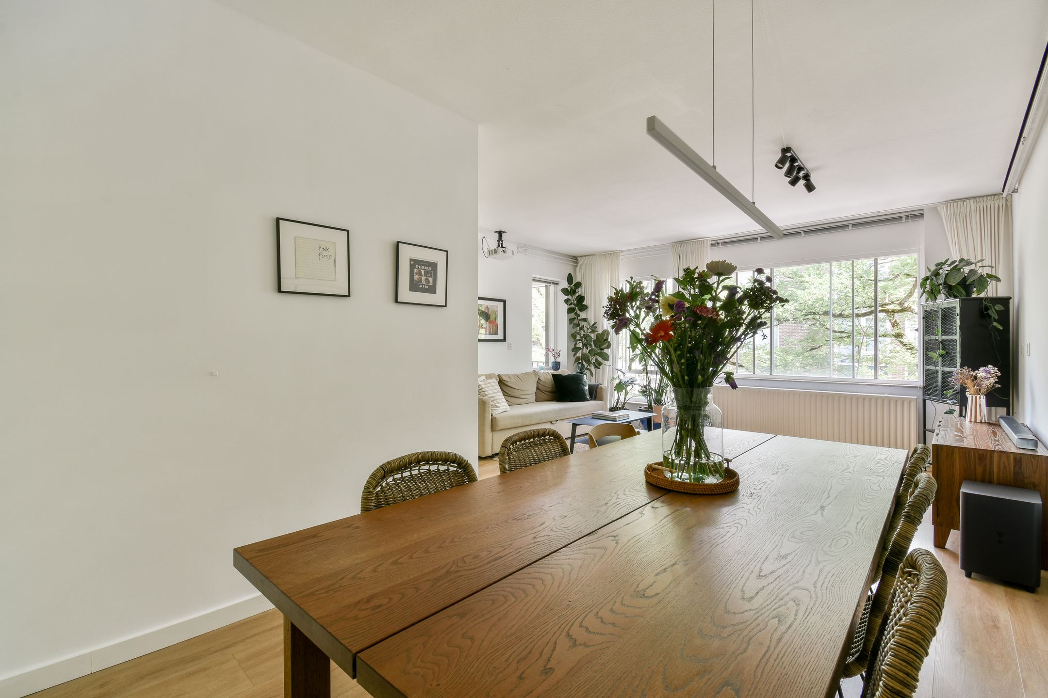 Photo 3 of Van Beuningenstraat 28-C