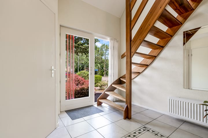 Foto 7 van Simone Signoretstraat 43