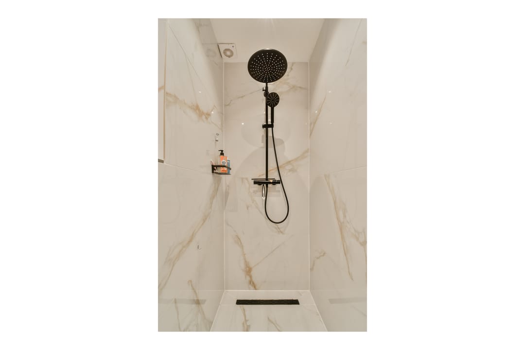 Photo 22 of Van Beuningenstraat 28-C