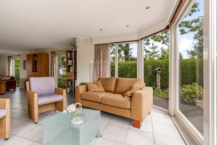 Foto 20 van Simone Signoretstraat 43