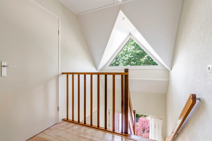 Foto 27 van Simone Signoretstraat 43