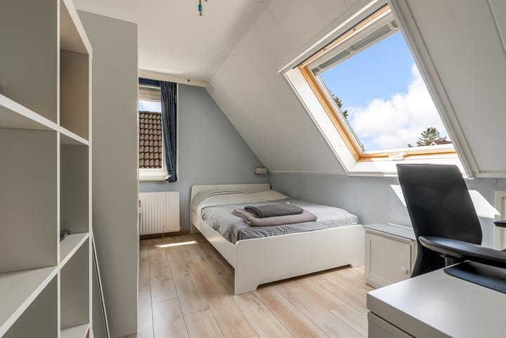 Foto 29 van Simone Signoretstraat 43