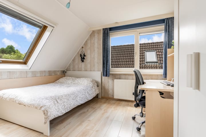 Foto 32 van Simone Signoretstraat 43