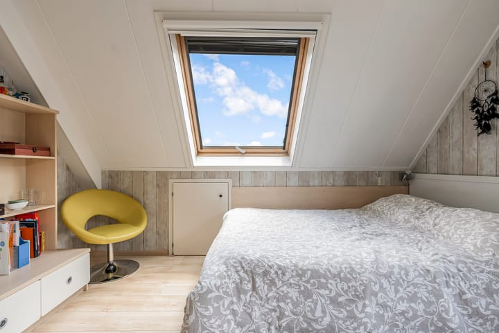 Foto 33 van Simone Signoretstraat 43