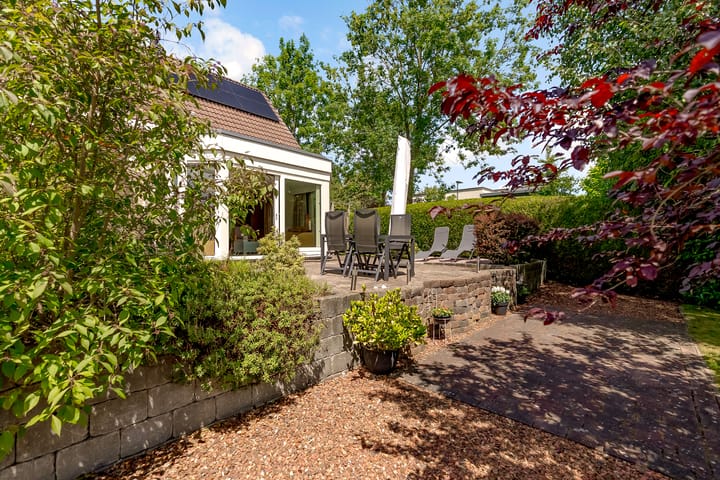 Foto 46 van Simone Signoretstraat 43