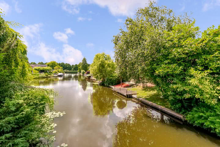 Foto 69 van Simone Signoretstraat 43