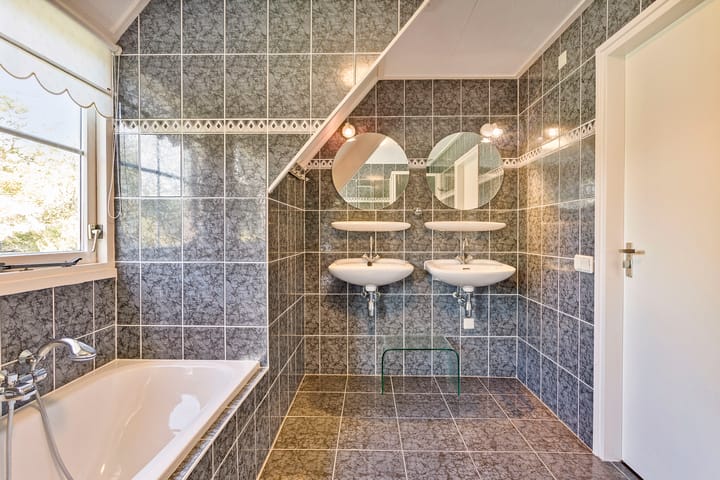 Photo 45 of Hoptille 4-A