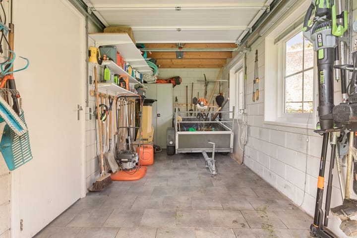 Photo 54 of Hoptille 4-A