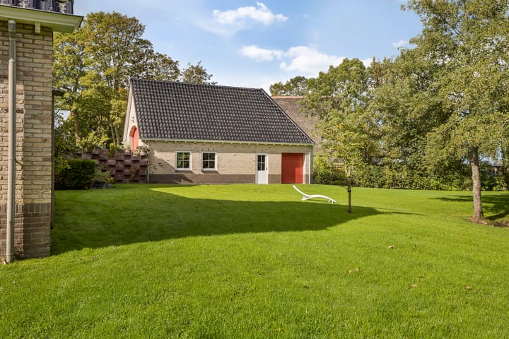 Photo 61 of Hoptille 4-A