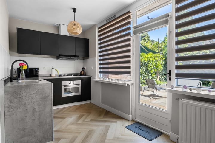 Photo 8 of Hemelrijksestraat 89