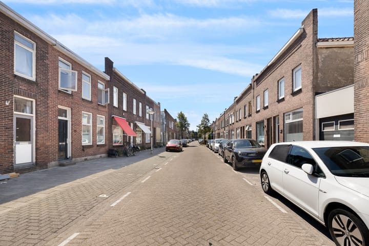 Foto 22 van Graaf van Bloisstraat 64