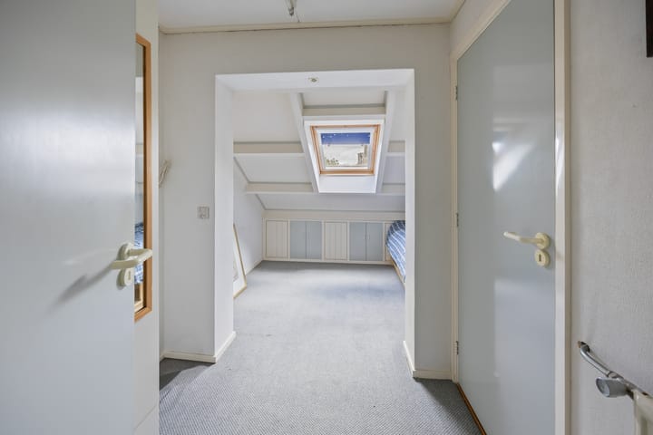 Photo 37 of Bernhardstraat 25