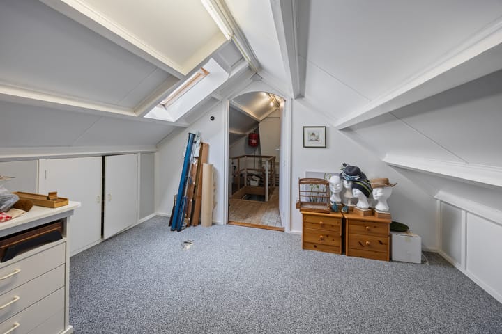 Photo 44 of Bernhardstraat 25