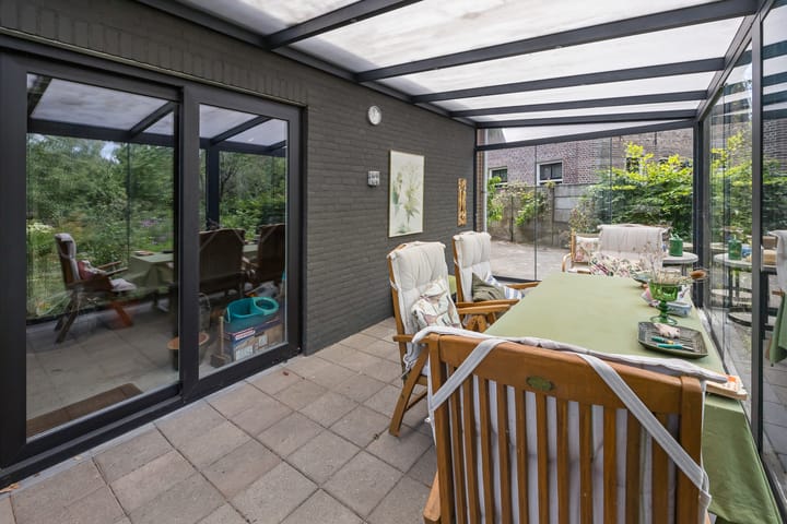 Photo 47 of Bernhardstraat 25
