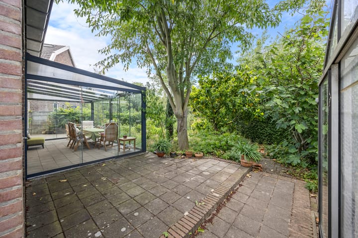 Photo 48 of Bernhardstraat 25