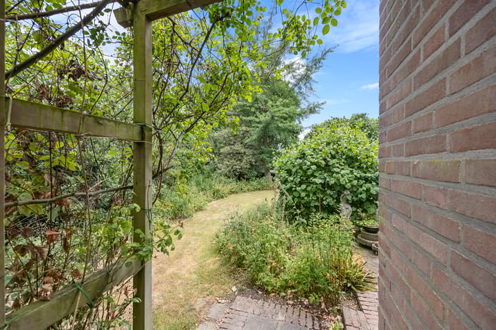 Photo 55 of Bernhardstraat 25