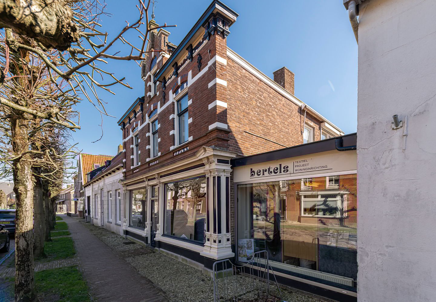 View photo 4 of Voorstraat 65