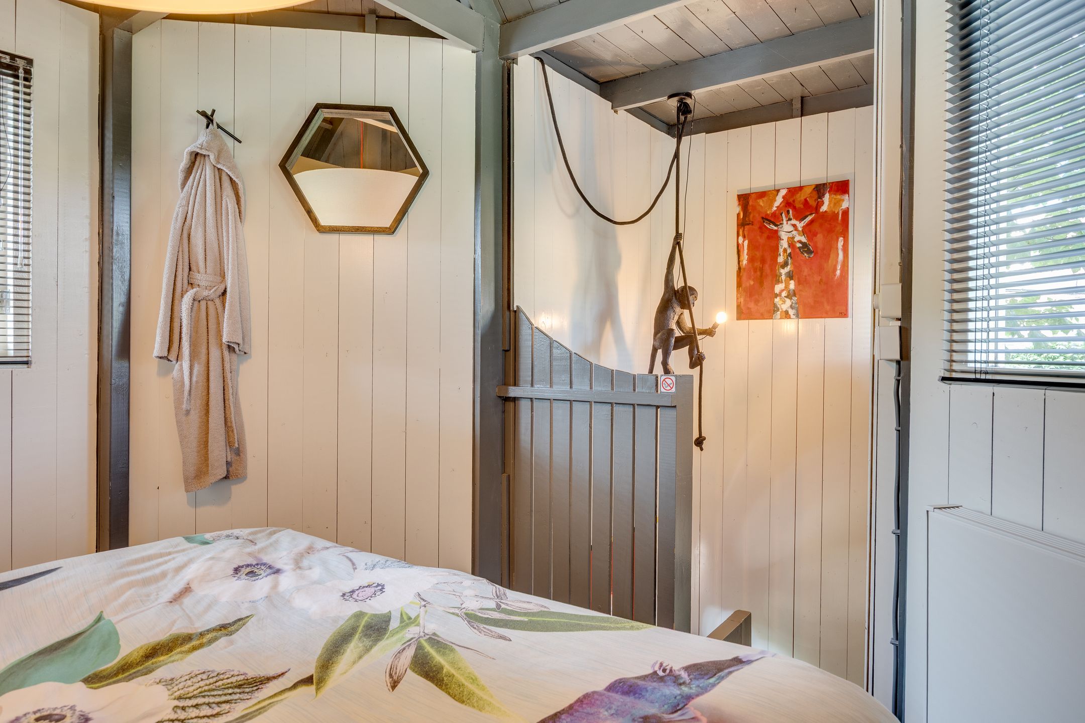 Photo 48 of Veenendaalsestraatweg 10-A