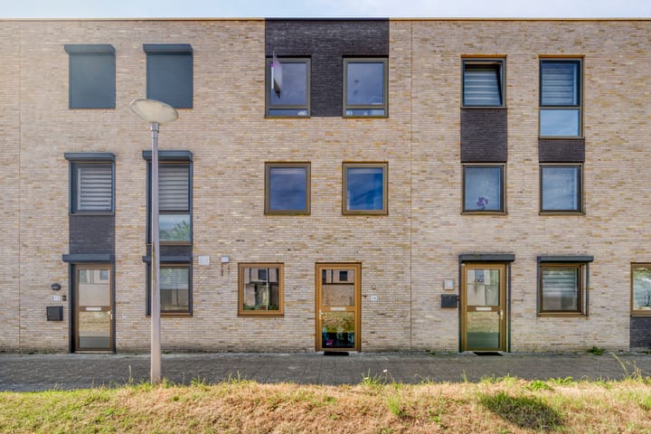 Foto 2 van Theo Verhaarveld 14