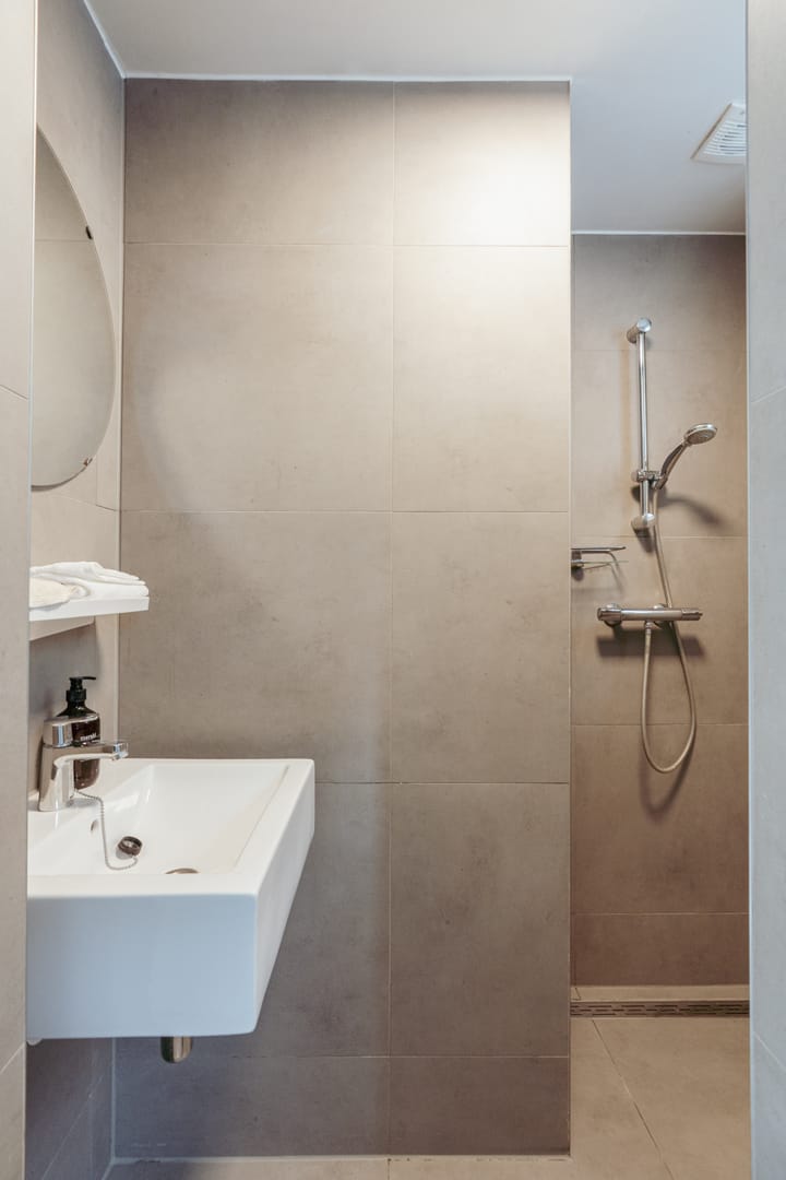 Photo 17 of Marnixstraat 54-1L