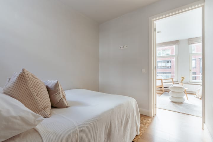 Photo 16 of Marnixstraat 54-1L