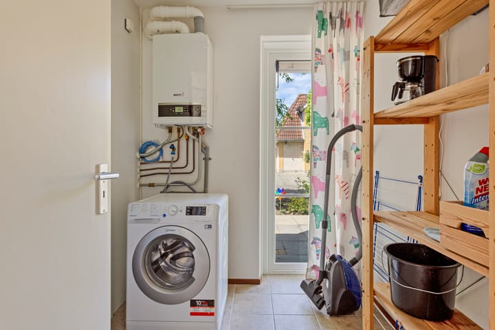 Photo 10 of Oosterscheldelaan 55