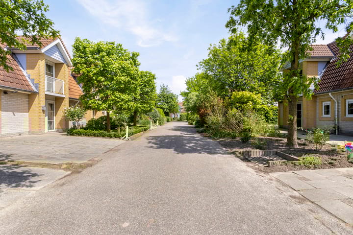 Photo 19 of Oosterscheldelaan 55