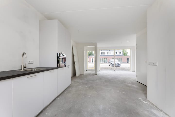 Photo 3 of Hortensiastraat 10-A