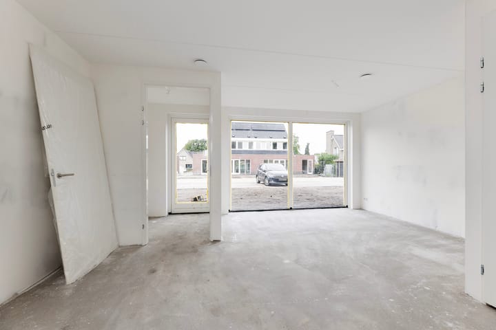 Photo 10 of Hortensiastraat 10-A