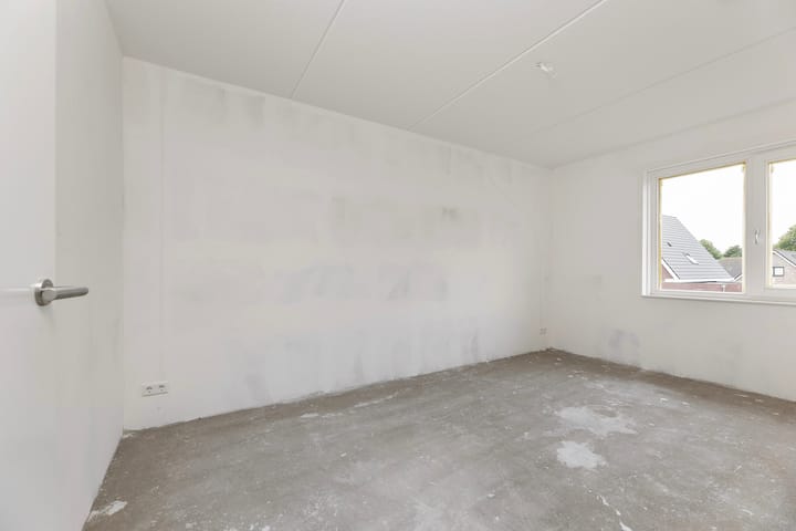 Photo 25 of Hortensiastraat 10-A