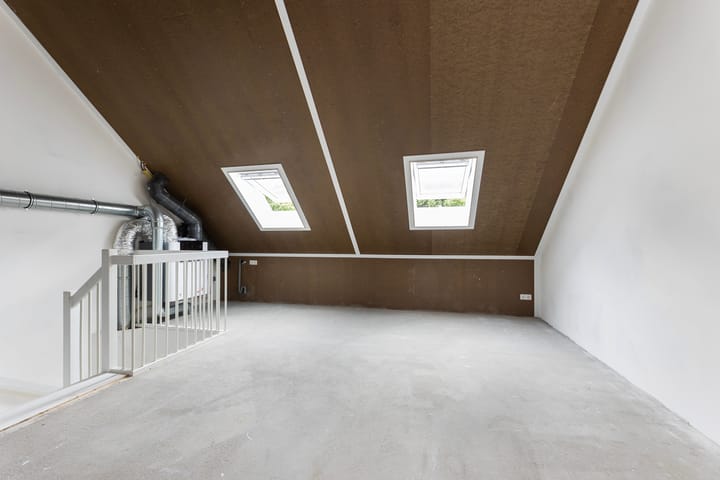 Photo 30 of Hortensiastraat 10-A