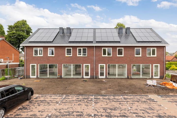 Photo 31 of Hortensiastraat 10-A