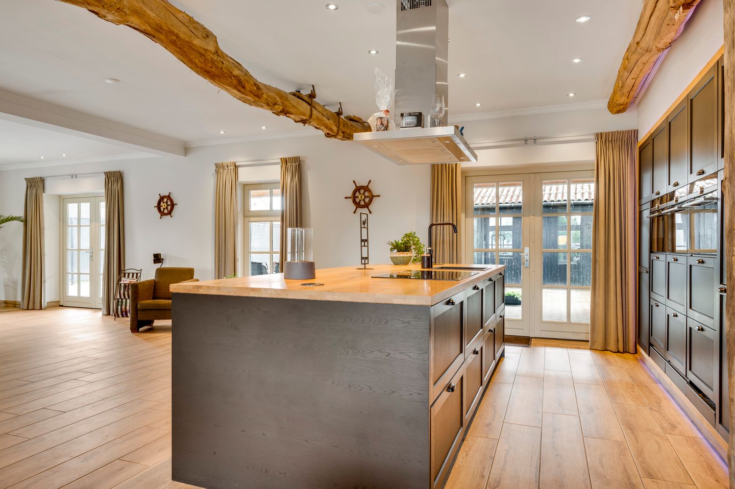 Foto 19 van Onze Lieve Vrouwestraat 37