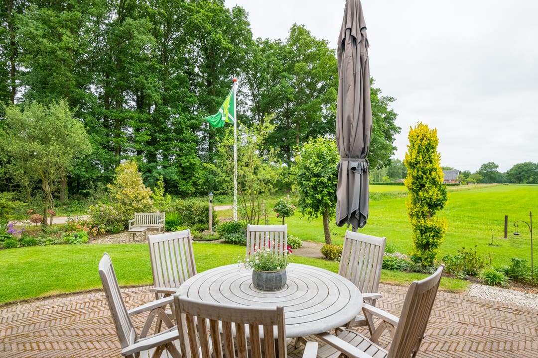 Foto 7 van Bredelerweg 1