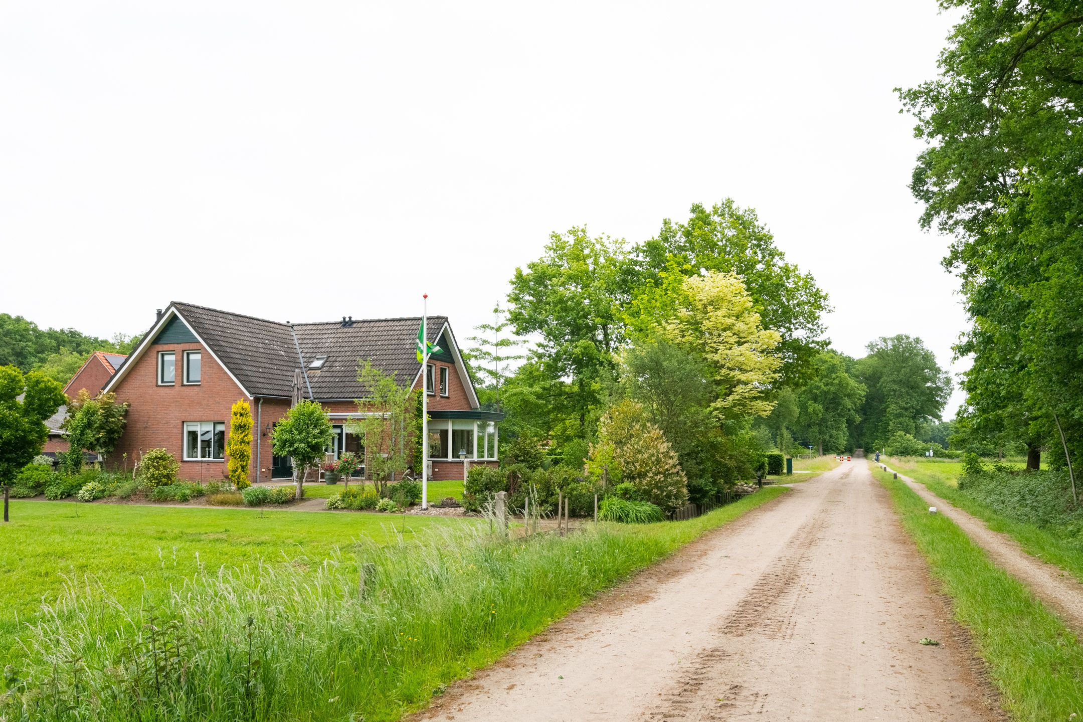 Foto 9 van Bredelerweg 1